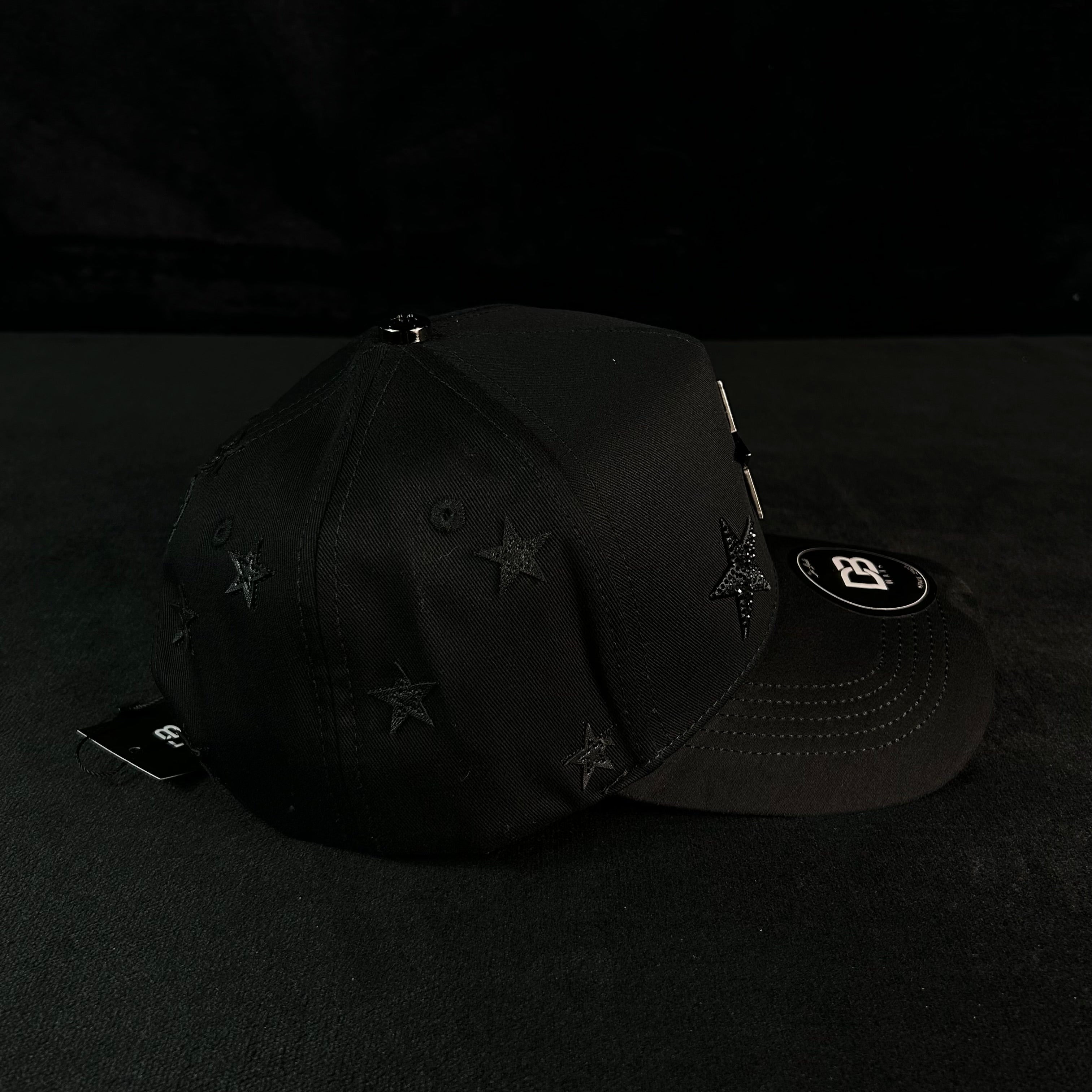 STAR BLACK