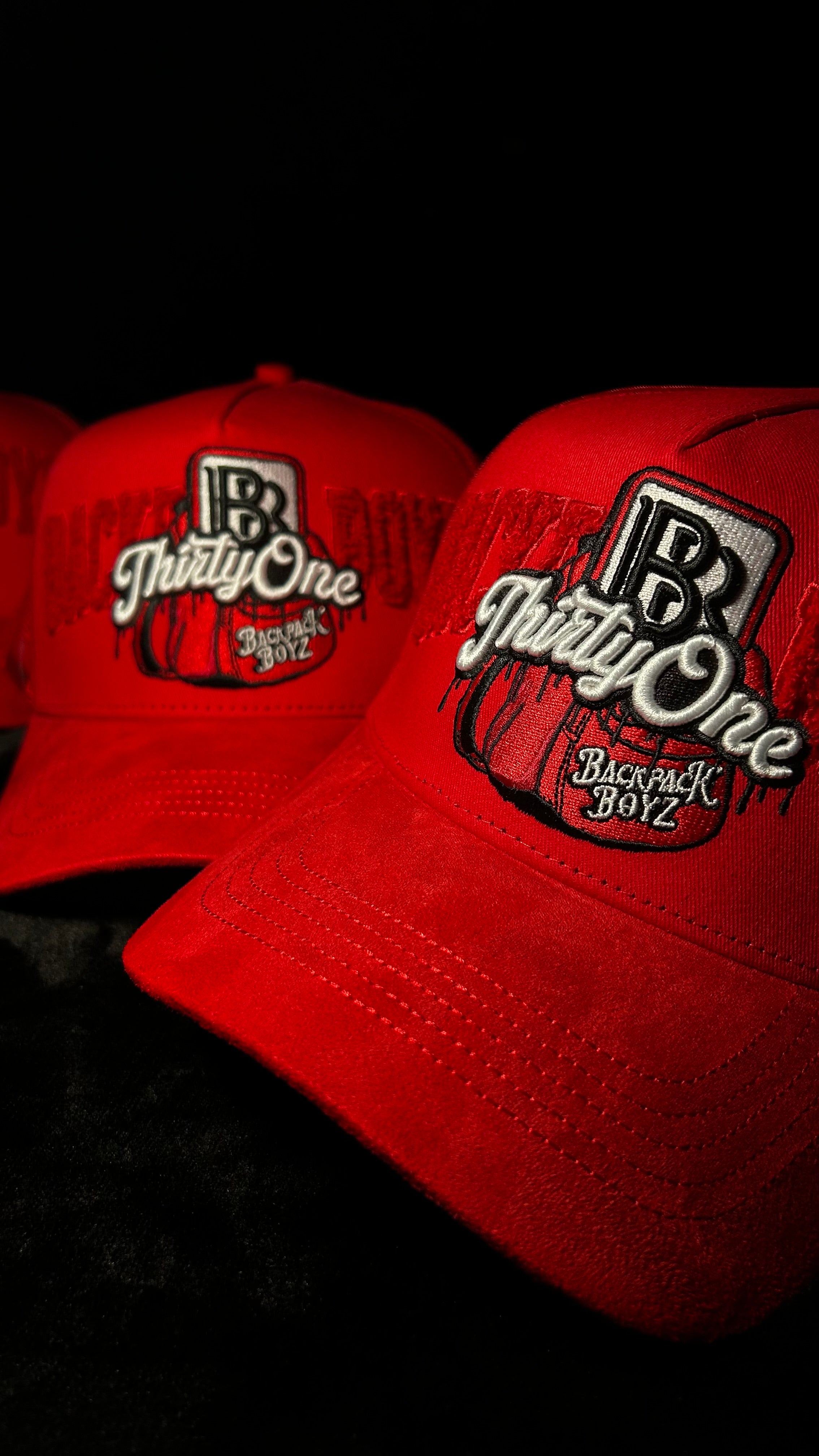 31 HATS LA MOCHILA