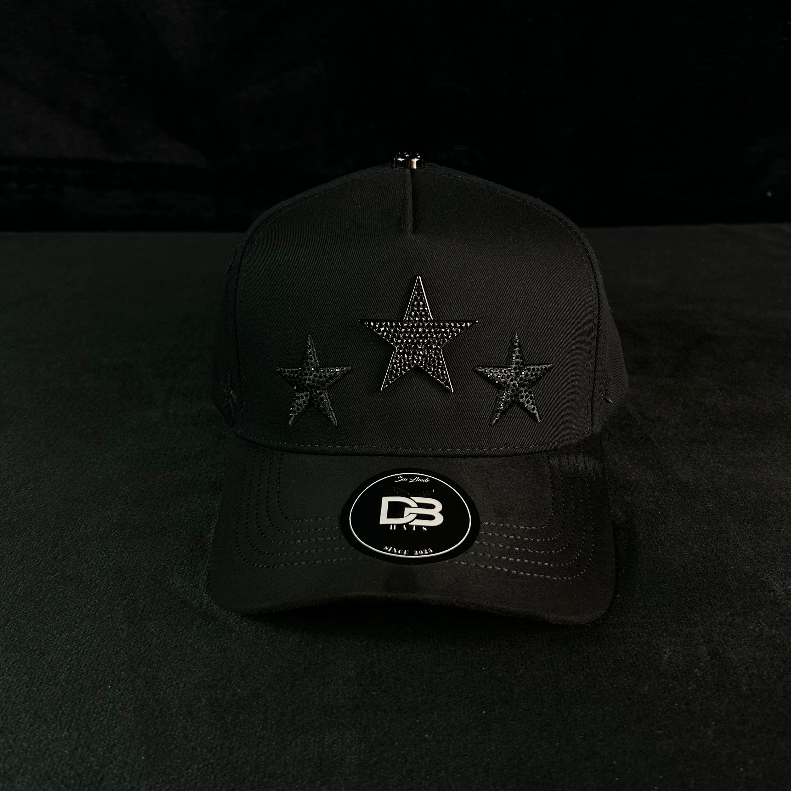 STAR BLACK