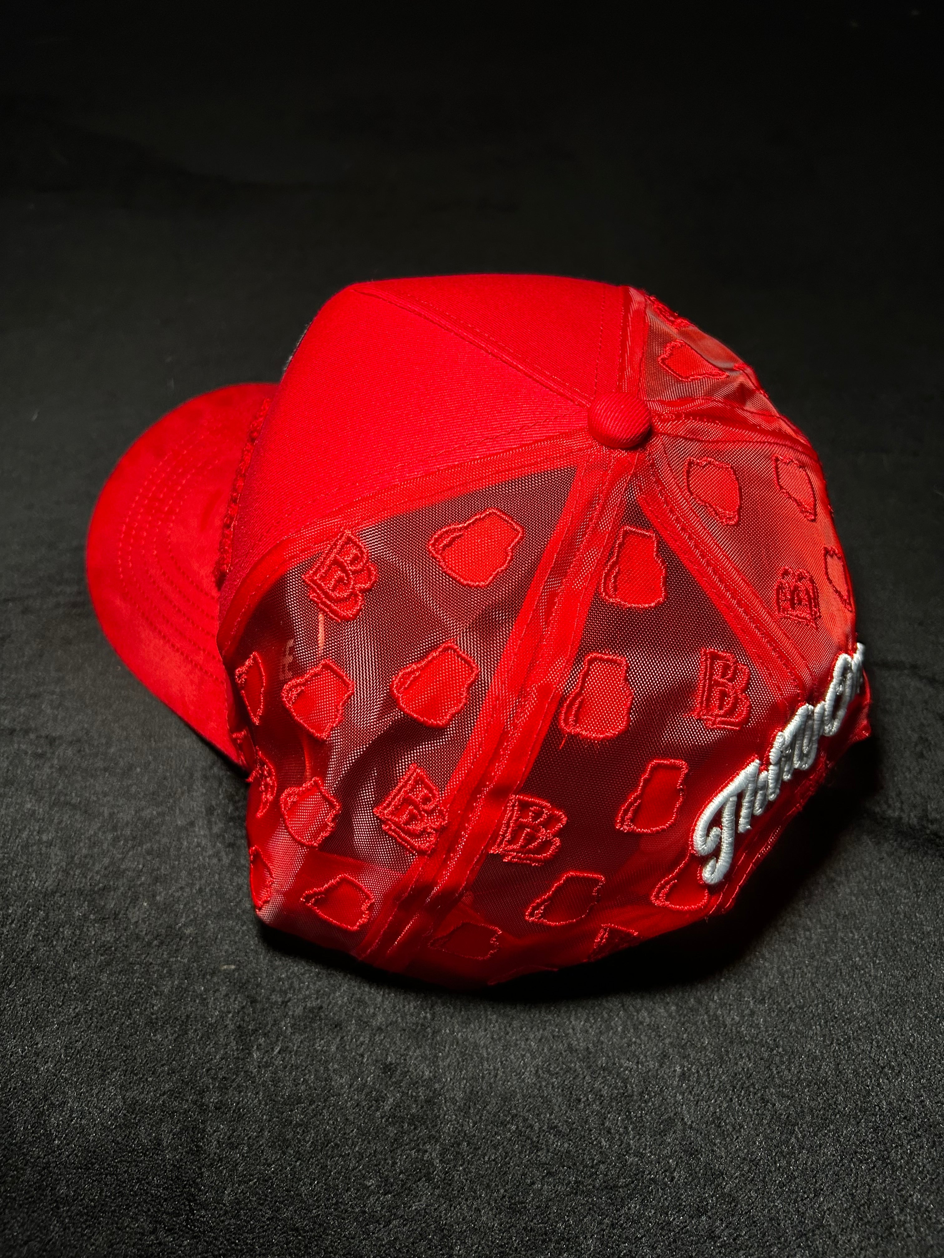 31 HATS LA MOCHILA